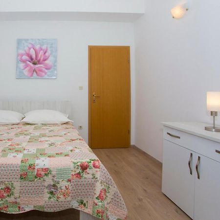Apartments Dundić Makarska Buitenkant foto