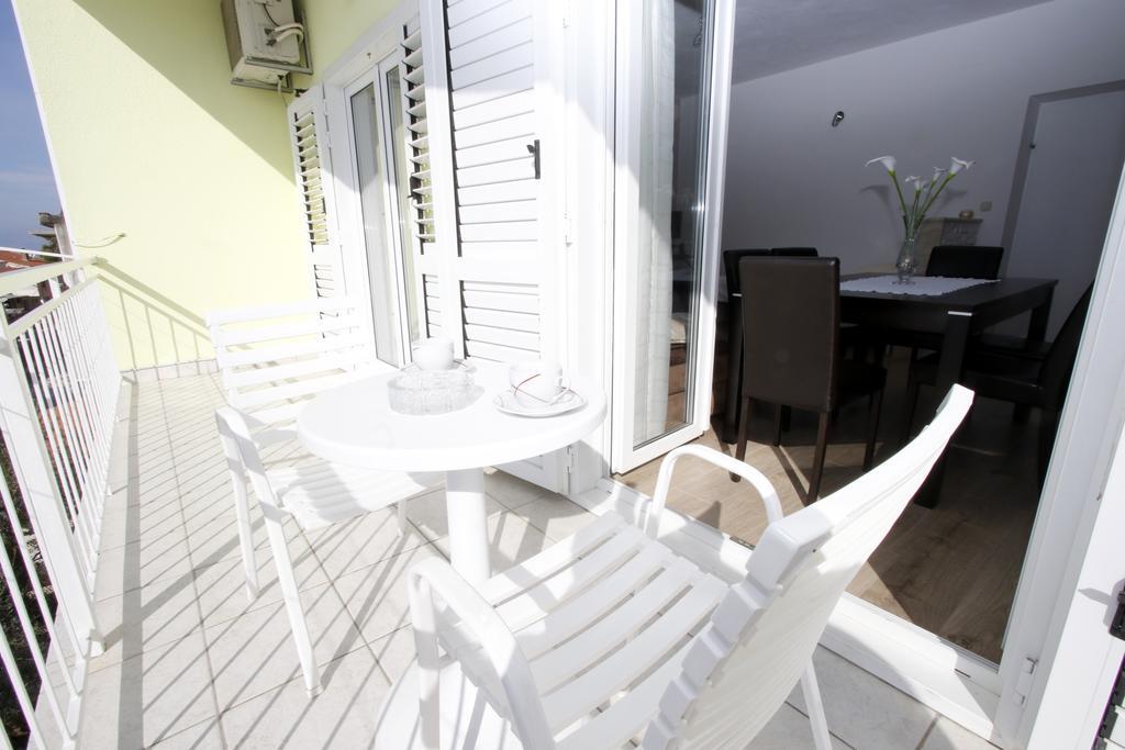Apartments Dundić Makarska Buitenkant foto
